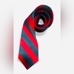 Elegant Red and Green Striped Men's Tie